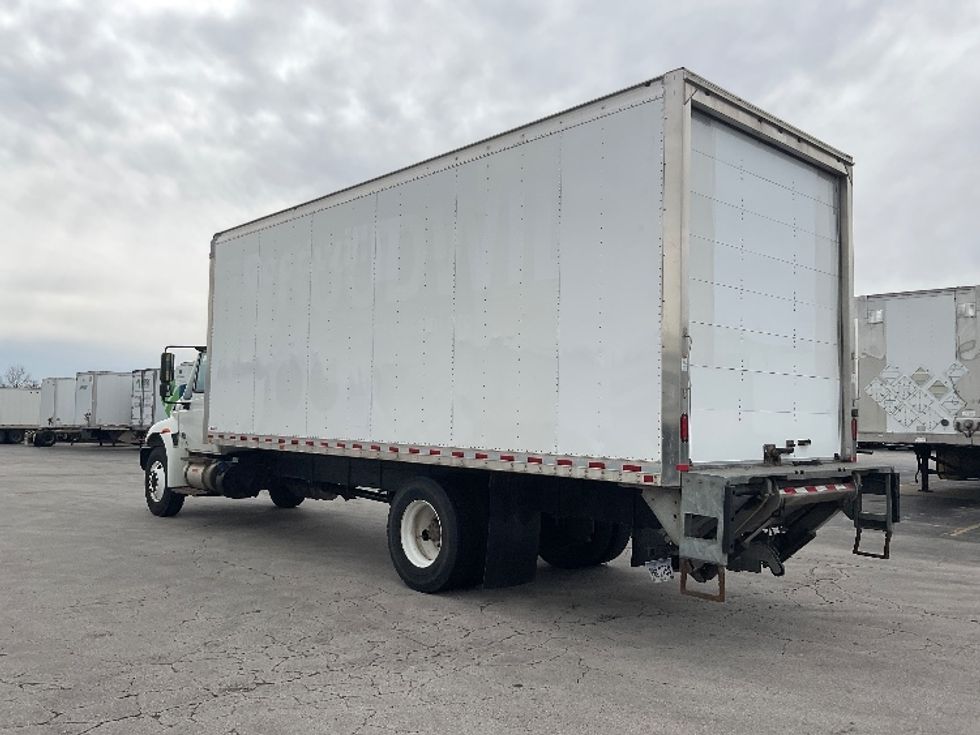 Medium Duty Box Truck-Light and Medium Duty Trucks-International-2019-4300-Perrysburg-OH-176,539\n\t\tmiles-$ 46,250 - Image 6