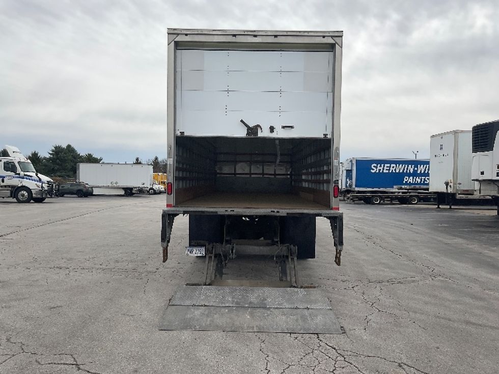 Medium Duty Box Truck-Light and Medium Duty Trucks-International-2019-4300-Perrysburg-OH-176,539\n\t\tmiles-$ 46,250 - Image 8