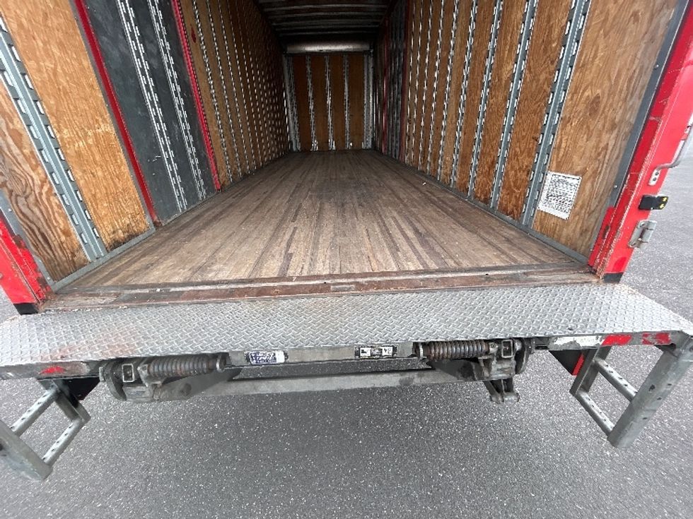 Medium Duty Box Truck-Light and Medium Duty Trucks-International-2019-4300-Philadelphia-PA-151,583\n\t\tmiles-$ 56,750 - Image 10