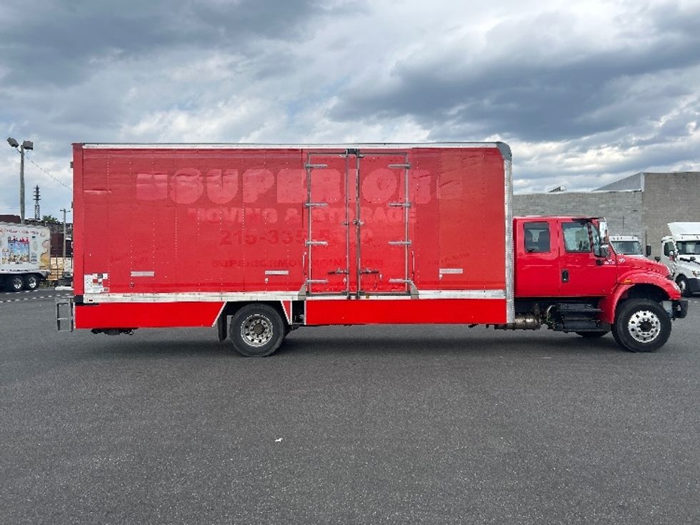 Medium Duty Box Truck-Light and Medium Duty Trucks-International-2019-4300-Philadelphia-PA-151,583\n\t\tmiles-$ 56,750 - Image 15