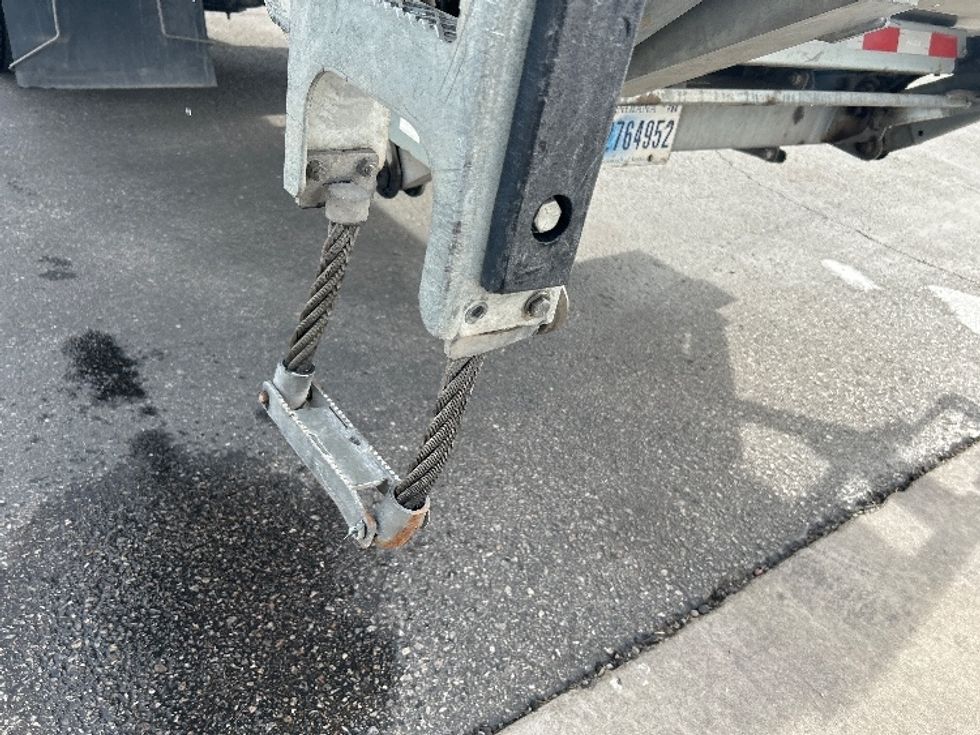 Medium Duty Box Truck-Light and Medium Duty Trucks-International-2019-4300-Phoenix-AZ-241,226\n\t\tmiles-$ 33,250 - Image 24