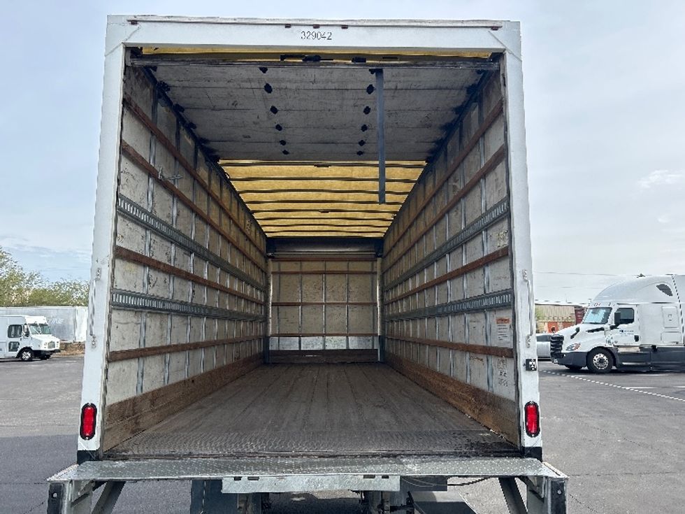 Medium Duty Box Truck-Light and Medium Duty Trucks-International-2019-4300-Phoenix-AZ-241,226\n\t\tmiles-$ 33,250 - Image 8