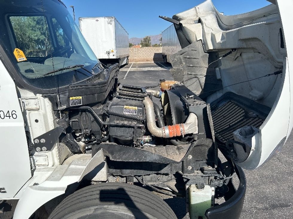 Medium Duty Box Truck-Light and Medium Duty Trucks-International-2019-4300-Phoenix-AZ-255,866\n\t\tmiles-$ 31,000 - Image 22