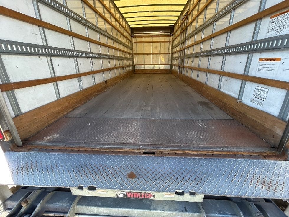 Medium Duty Box Truck-Light and Medium Duty Trucks-International-2019-4300-Piqua-OH-249,994\n\t\tmiles-$ 32,000 - Image 10