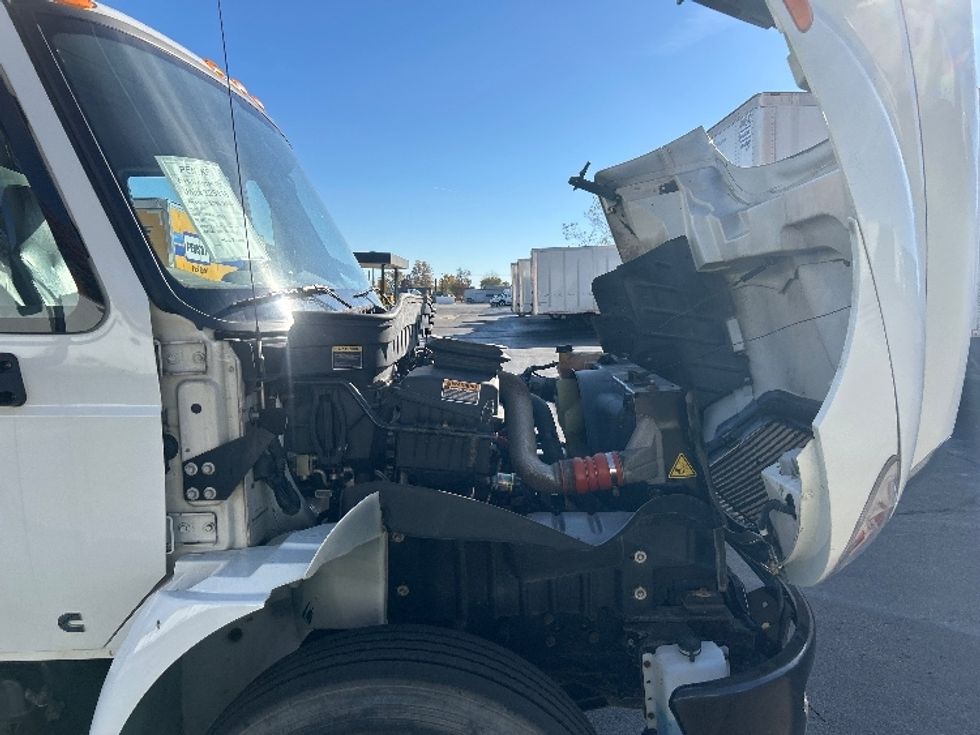 Medium Duty Box Truck-Light and Medium Duty Trucks-International-2019-4300-Piqua-OH-249,994\n\t\tmiles-$ 32,000 - Image 23