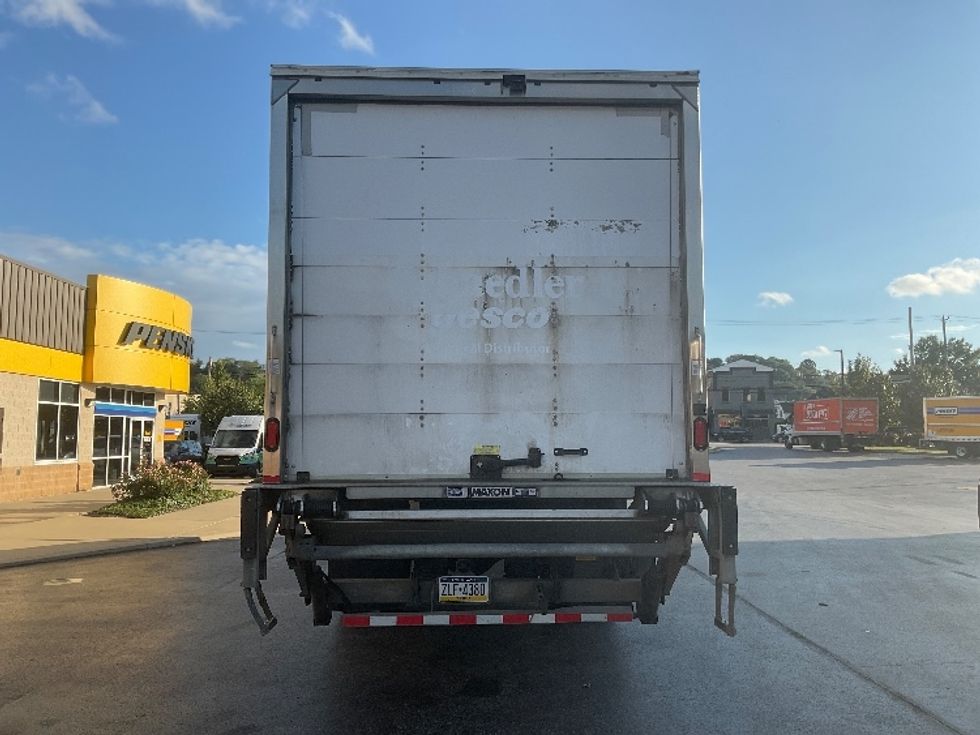 Medium Duty Box Truck-Light and Medium Duty Trucks-International-2019-4300-Pittsburgh-PA-322,800\n\t\tmiles-$ 23,750 - Image 7