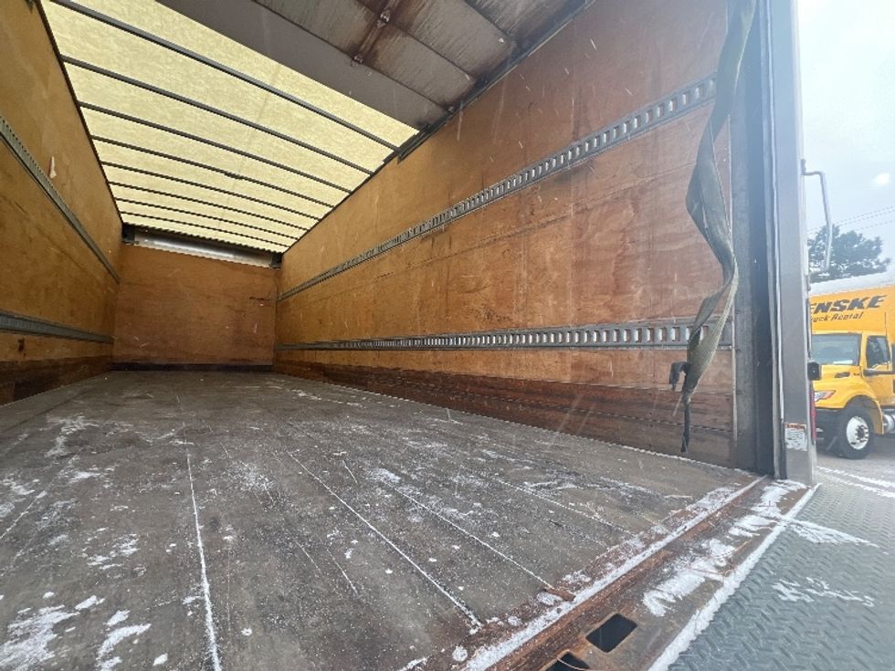 Medium Duty Box Truck-Light and Medium Duty Trucks-International-2019-4300-Plymouth-MI-135,321\n\t\tmiles-$ 36,750 - Image 12