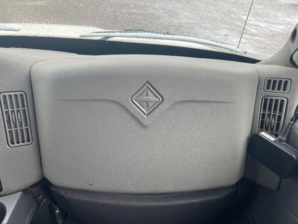 Medium Duty Box Truck-Light and Medium Duty Trucks-International-2019-4300-Plymouth-MI-135,321\n\t\tmiles-$ 36,750 - Image 21