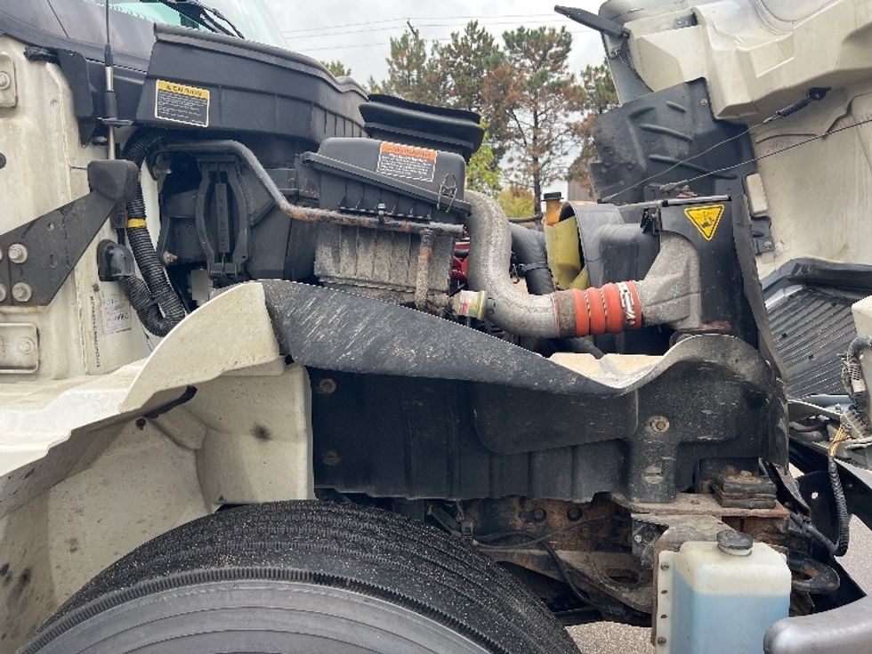 Medium Duty Box Truck-Light and Medium Duty Trucks-International-2019-4300-Plymouth-MI-228,887\n\t\tmiles-$ 25,750 - Image 22