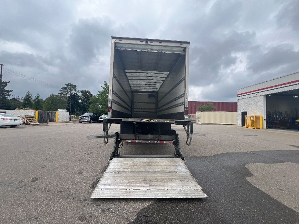 Medium Duty Box Truck-Light and Medium Duty Trucks-International-2019-4300-Plymouth-MI-228,887\n\t\tmiles-$ 25,750 - Image 9