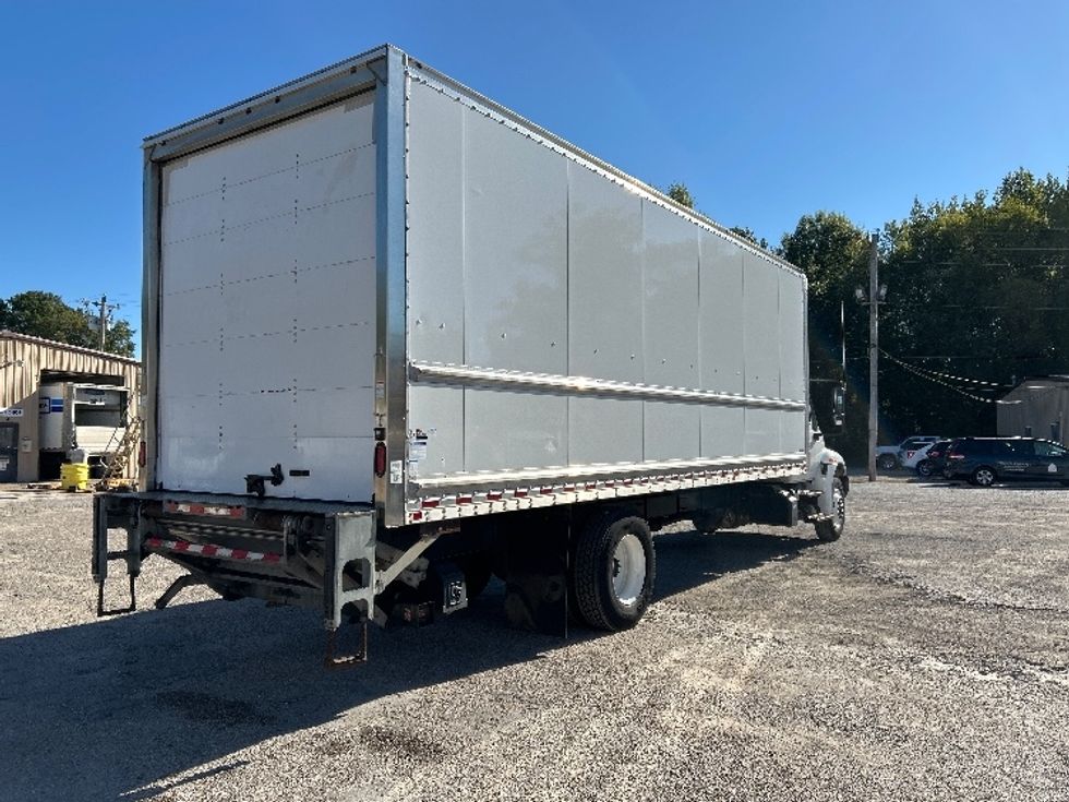 Medium Duty Box Truck-Light and Medium Duty Trucks-International-2019-4300-Poplar Bluff-MO-108,729\n\t\tmiles-$ 52,000 - Image 13