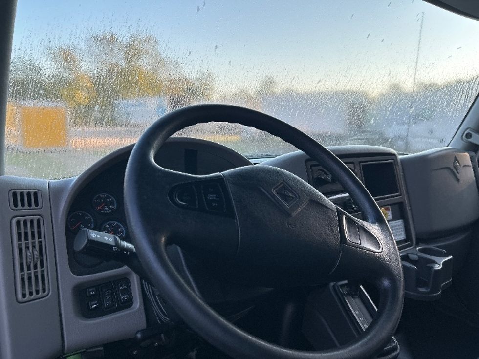 Medium Duty Box Truck-Light and Medium Duty Trucks-International-2019-4300-Poplar Bluff-MO-108,729\n\t\tmiles-$ 52,000 - Image 18