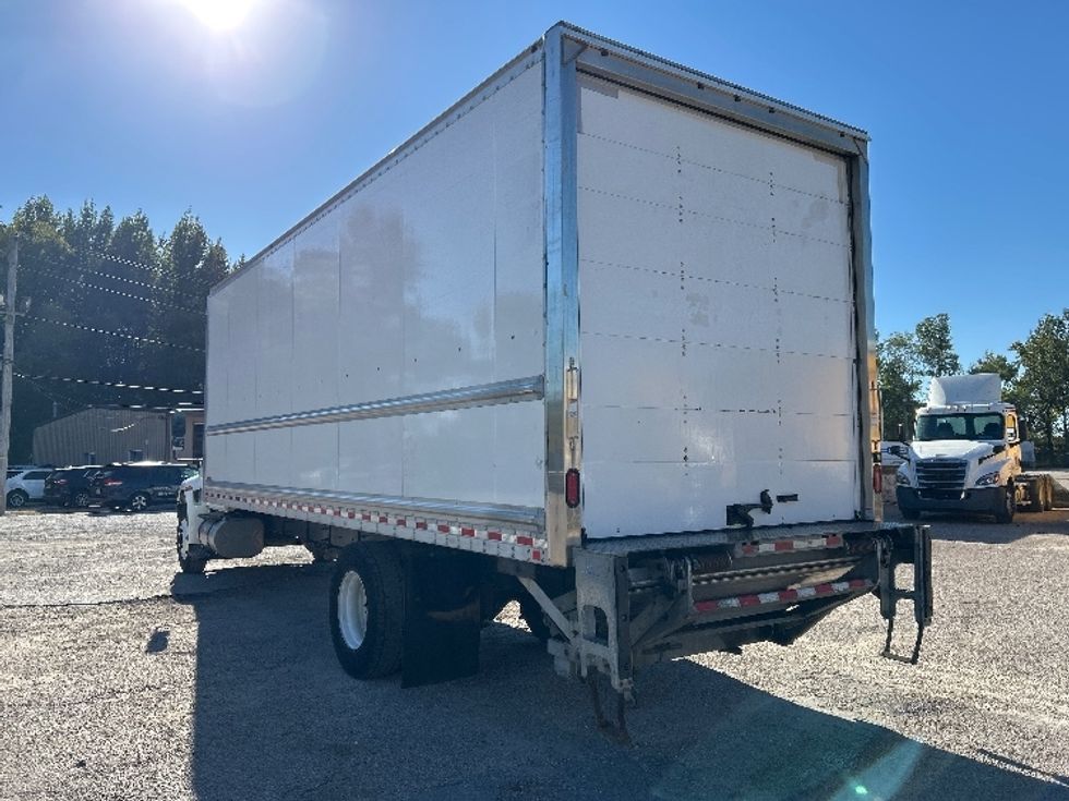 Medium Duty Box Truck-Light and Medium Duty Trucks-International-2019-4300-Poplar Bluff-MO-108,729\n\t\tmiles-$ 52,000 - Image 6