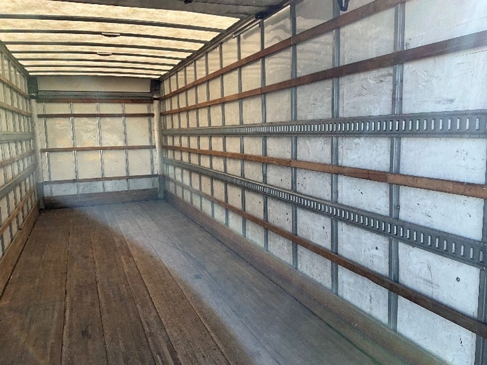 Medium Duty Box Truck-Light and Medium Duty Trucks-International-2019-4300-Portland-OR-133,767\n\t\tmiles-$ 47,750 - Image 12