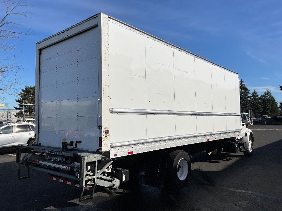 Medium Duty Box Truck-Light and Medium Duty Trucks-International-2019-4300-Portland-OR-133,767\n\t\tmiles-$ 47,750 - Image 13