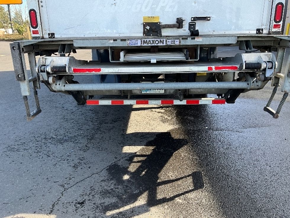 Medium Duty Box Truck-Light and Medium Duty Trucks-International-2019-4300-Portland-OR-133,767\n\t\tmiles-$ 47,750 - Image 26