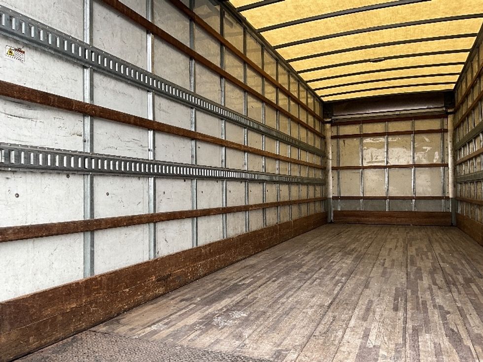 Medium Duty Box Truck-Light and Medium Duty Trucks-International-2019-4300-Portland-OR-195,700\n\t\tmiles-$ 39,500 - Image 11