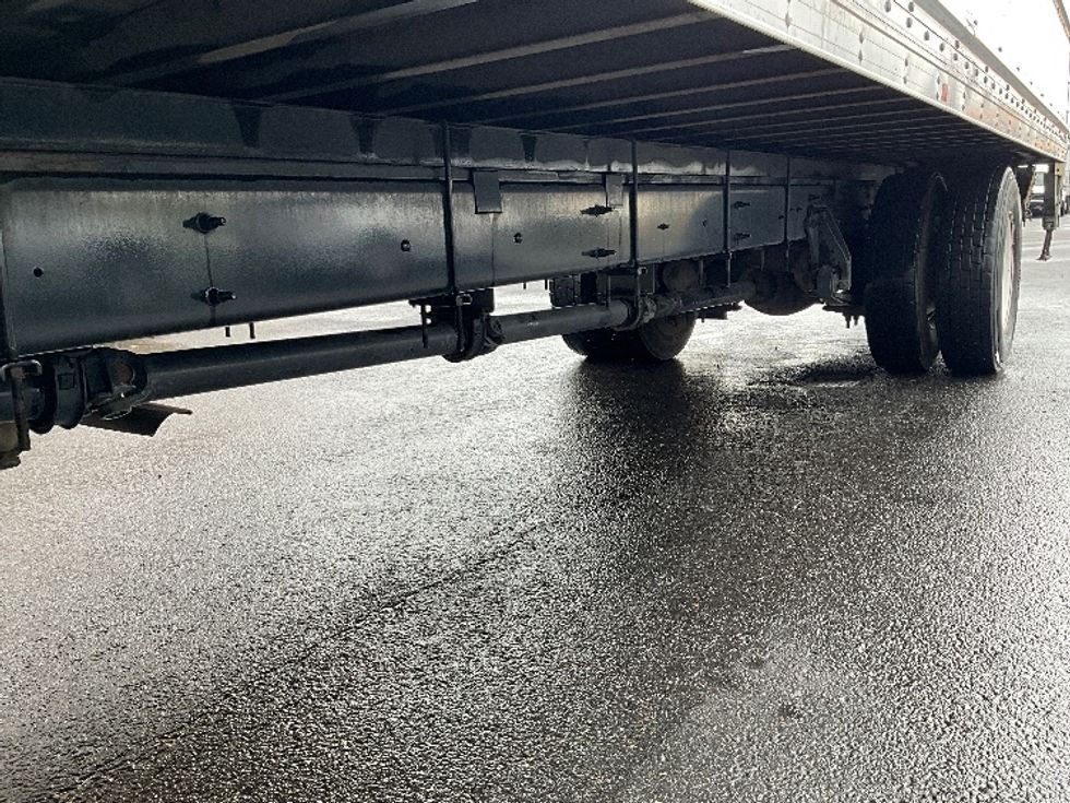 Medium Duty Box Truck-Light and Medium Duty Trucks-International-2019-4300-Portland-OR-195,700\n\t\tmiles-$ 39,500 - Image 5