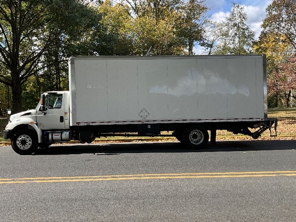 2019 International 4300 Medium Duty Box Truck