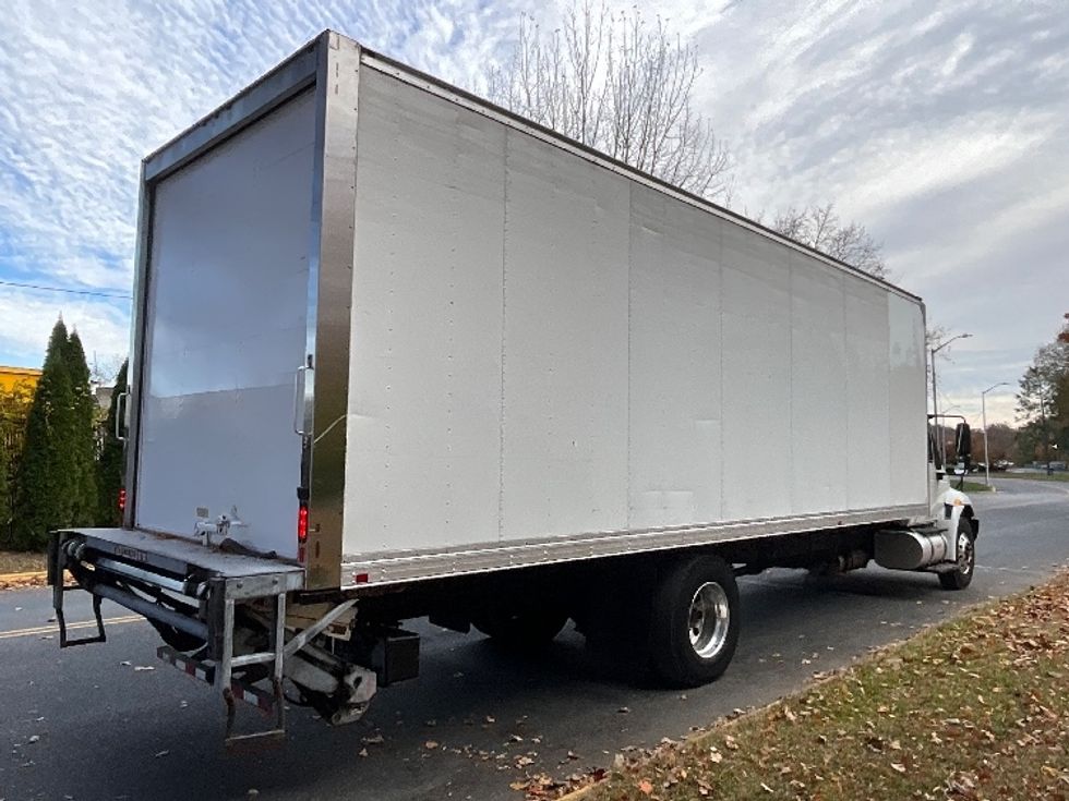 Medium Duty Box Truck-Light and Medium Duty Trucks-International-2019-4300-Reading-PA-274,859\n\t\tmiles-$ 31,500 - Image 13