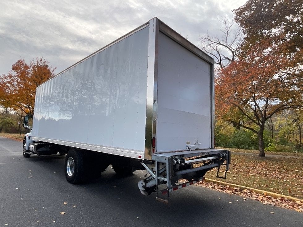 Medium Duty Box Truck-Light and Medium Duty Trucks-International-2019-4300-Reading-PA-274,859\n\t\tmiles-$ 31,500 - Image 6