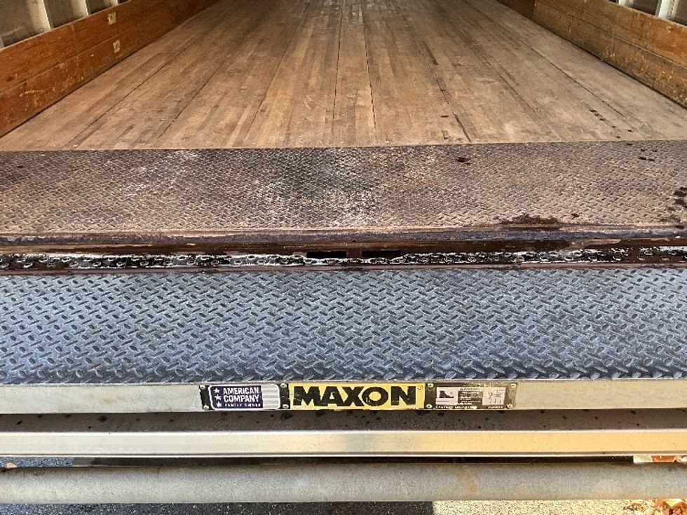 Medium Duty Box Truck-Light and Medium Duty Trucks-International-2019-4300-Reading-PA-285,965\n\t\tmiles-$ 28,000 - Image 10