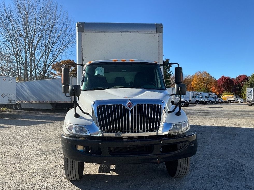Medium Duty Box Truck-Light and Medium Duty Trucks-International-2019-4300-Reading-PA-310,049\n\t\tmiles-$ 24,500 - Image 2