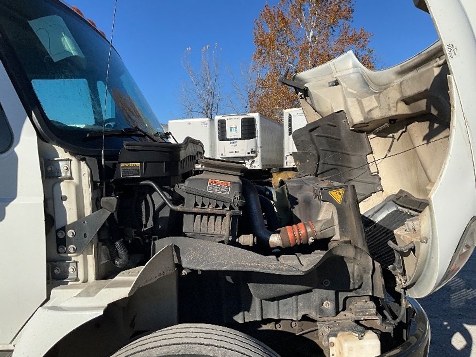 Medium Duty Box Truck-Light and Medium Duty Trucks-International-2019-4300-Reading-PA-310,049\n\t\tmiles-$ 24,500 - Image 23