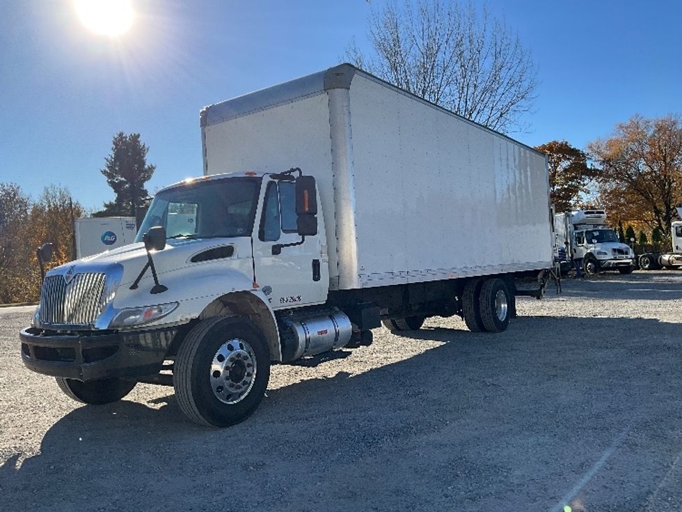 Medium Duty Box Truck-Light and Medium Duty Trucks-International-2019-4300-Reading-PA-310,049\n\t\tmiles-$ 24,500 - Image 3