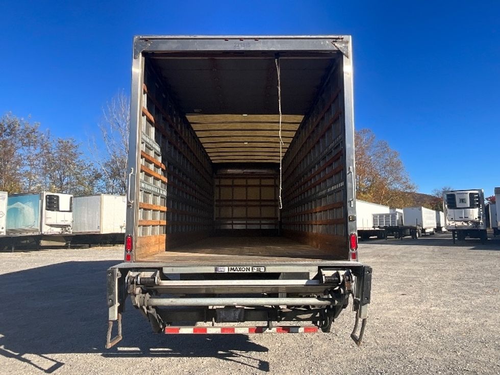 Medium Duty Box Truck-Light and Medium Duty Trucks-International-2019-4300-Reading-PA-310,049\n\t\tmiles-$ 24,500 - Image 8