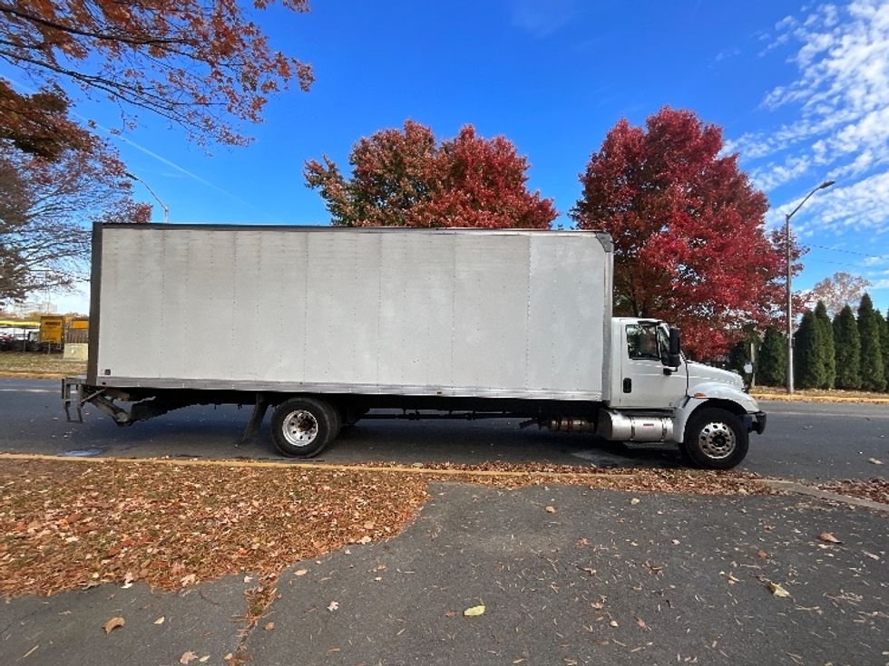 Medium Duty Box Truck-Light and Medium Duty Trucks-International-2019-4300-Reading-PA-314,684\n\t\tmiles-$ 24,000 - Image 15