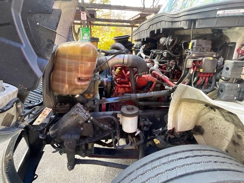 Medium Duty Box Truck-Light and Medium Duty Trucks-International-2019-4300-Reading-PA-314,684\n\t\tmiles-$ 24,000 - Image 23