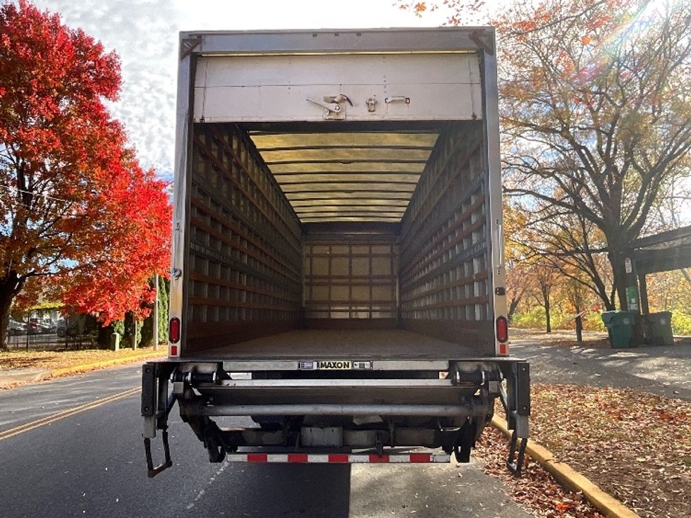 Medium Duty Box Truck-Light and Medium Duty Trucks-International-2019-4300-Reading-PA-314,684\n\t\tmiles-$ 24,000 - Image 8