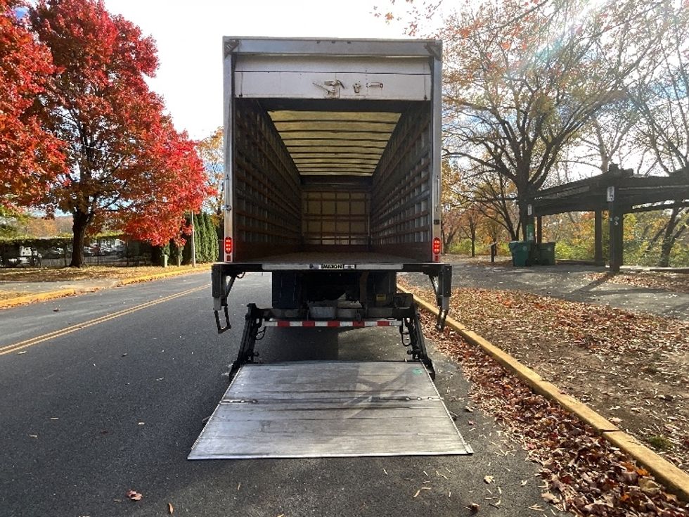 Medium Duty Box Truck-Light and Medium Duty Trucks-International-2019-4300-Reading-PA-314,684\n\t\tmiles-$ 24,000 - Image 9