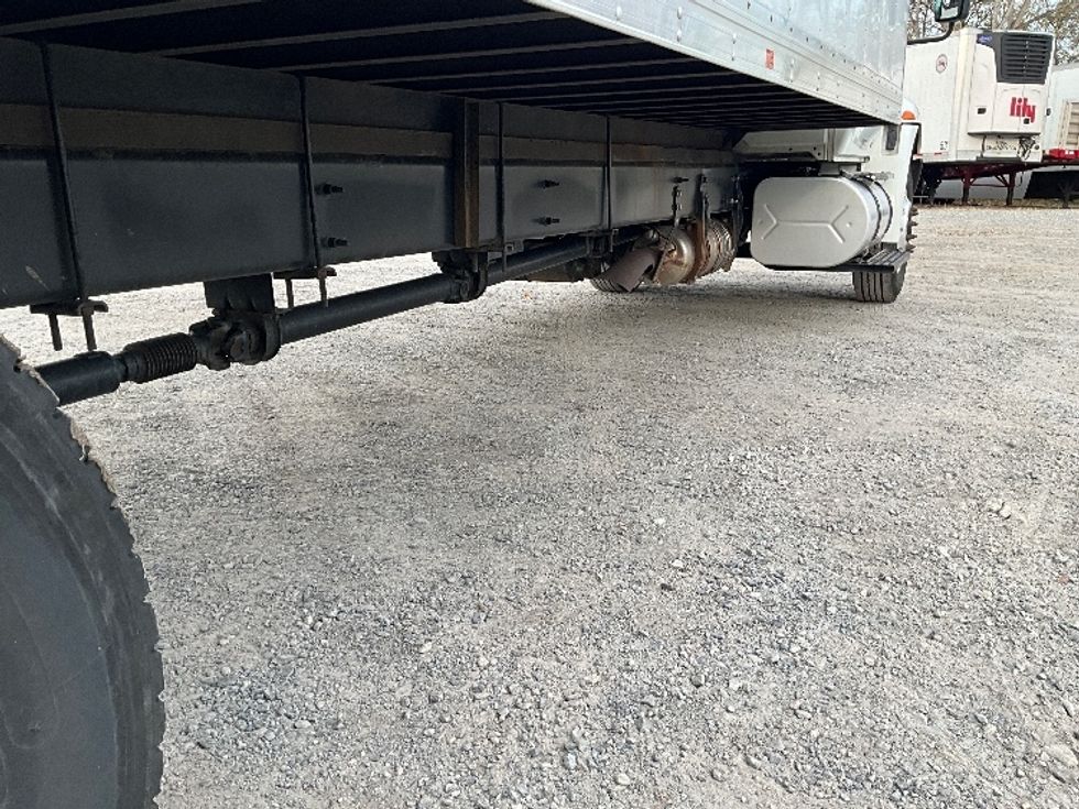 Medium Duty Box Truck-Light and Medium Duty Trucks-International-2019-4300-Reading-PA-335,421\n\t\tmiles-$ 20,750 - Image 14