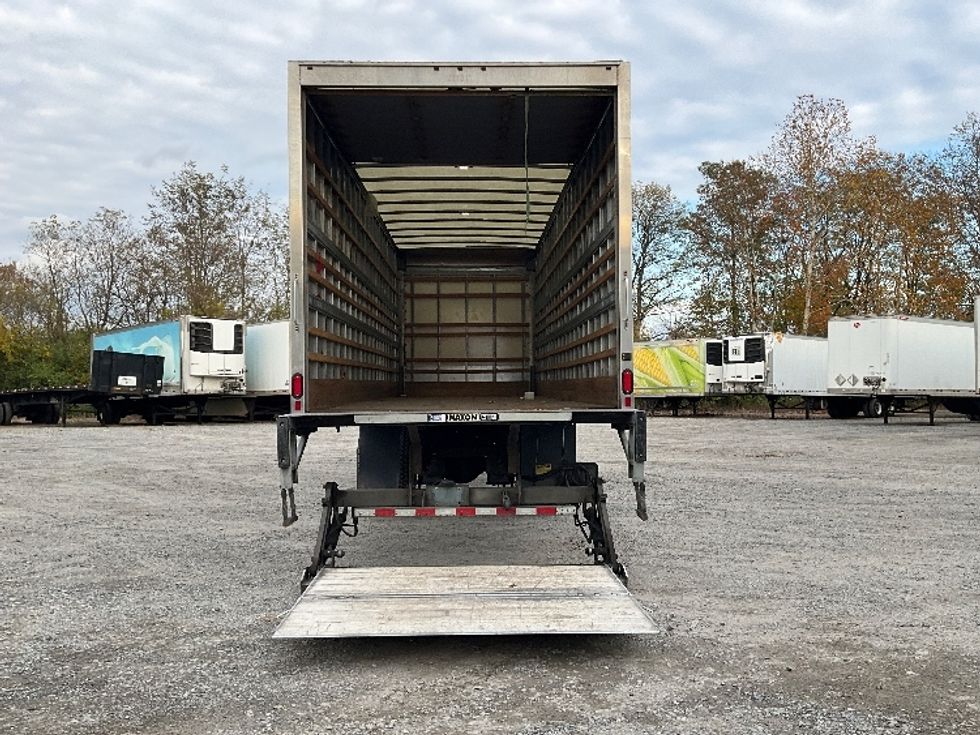 Medium Duty Box Truck-Light and Medium Duty Trucks-International-2019-4300-Reading-PA-335,421\n\t\tmiles-$ 20,750 - Image 9