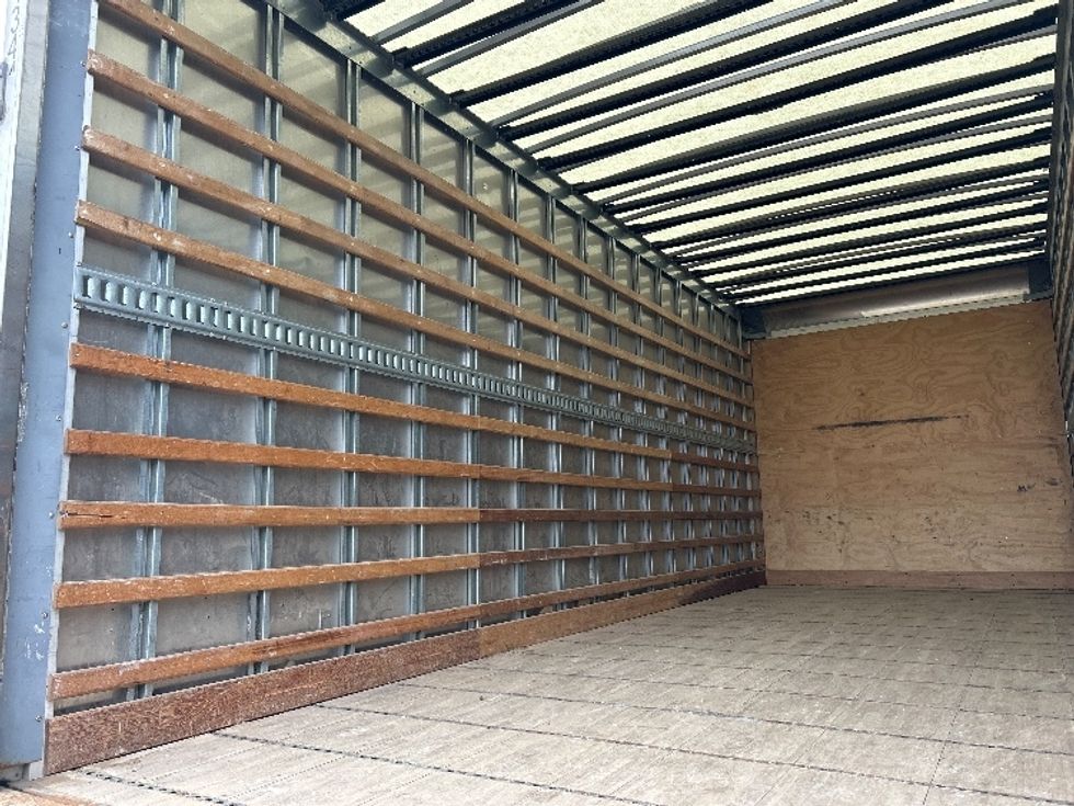 Medium Duty Box Truck-Light and Medium Duty Trucks-International-2019-4300-Rochester-NY-189,047\n\t\tmiles-$ 31,000 - Image 11