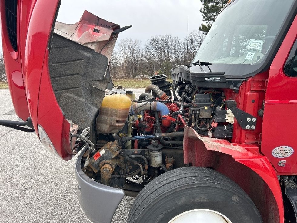 Medium Duty Box Truck-Light and Medium Duty Trucks-International-2019-4300-Rochester-NY-189,047\n\t\tmiles-$ 31,000 - Image 24