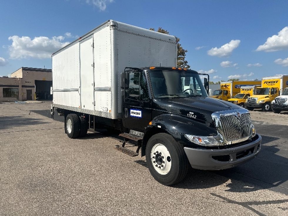2019 International 4300 Medium Duty Box Truck