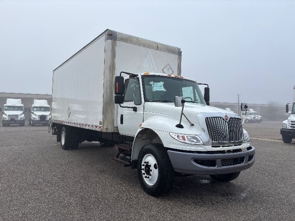 Medium Duty Box Truck-Light and Medium Duty Trucks-International-2019-4300-Saginaw-MI-344,522\n\t\tmiles-$ 20,000 - Image 1