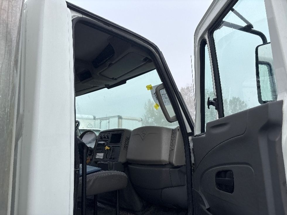 Medium Duty Box Truck-Light and Medium Duty Trucks-International-2019-4300-Saginaw-MI-344,522\n\t\tmiles-$ 20,000 - Image 20