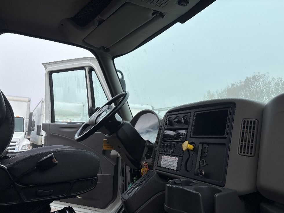 Medium Duty Box Truck-Light and Medium Duty Trucks-International-2019-4300-Saginaw-MI-344,522\n\t\tmiles-$ 20,000 - Image 22