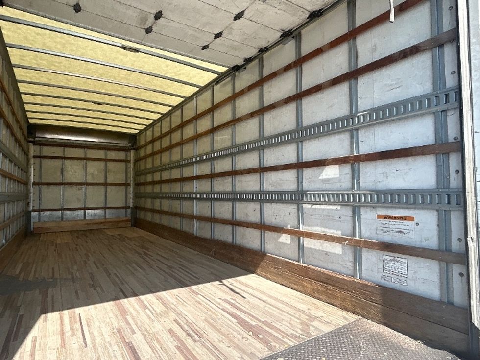 Medium Duty Box Truck-Light and Medium Duty Trucks-International-2019-4300-San Antonio-TX-262,360\n\t\tmiles-$ 30,000 - Image 12