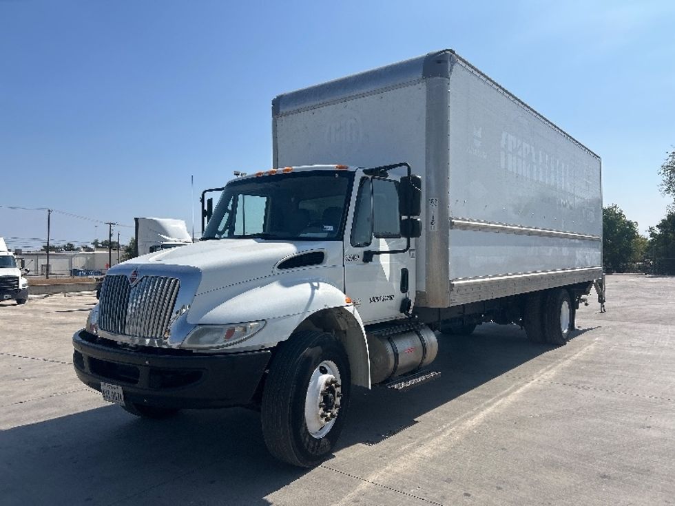 Medium Duty Box Truck-Light and Medium Duty Trucks-International-2019-4300-San Antonio-TX-262,360\n\t\tmiles-$ 30,000 - Image 3