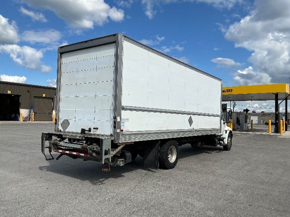 Medium Duty Box Truck-Light and Medium Duty Trucks-International-2019-4300-Stoney Creek-ON-294,697\n\t\tkm-$ 57,500 - Image 13