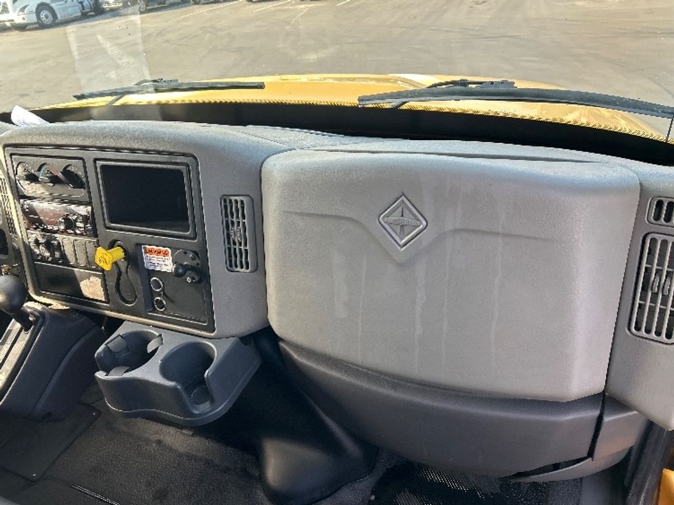 Medium Duty Box Truck-Light and Medium Duty Trucks-International-2019-4300-Sturtevant-WI-167,585\n\t\tmiles-$ 46,500 - Image 17