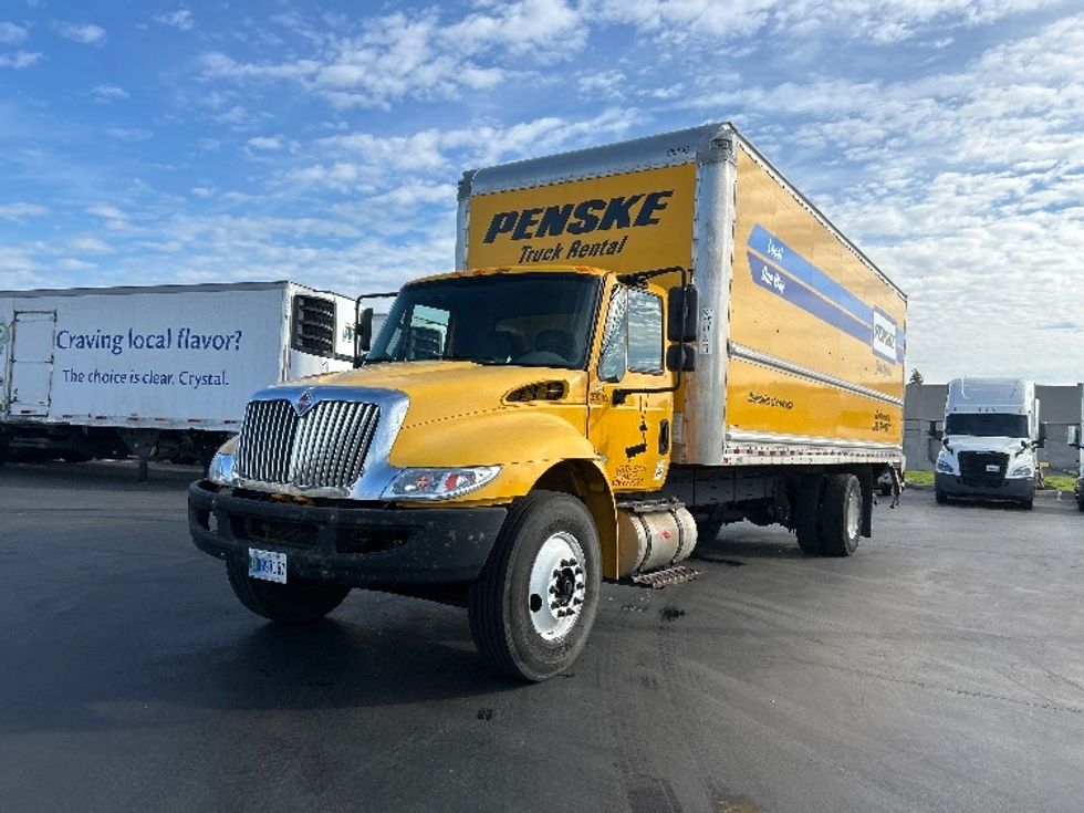 Medium Duty Box Truck-Light and Medium Duty Trucks-International-2019-4300-Sturtevant-WI-167,585\n\t\tmiles-$ 46,500 - Image 3