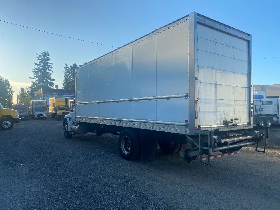 Medium Duty Box Truck-Light and Medium Duty Trucks-International-2019-4300-Surrey-BC-245,369\n\t\tkm-$ 63,750 - Image 6