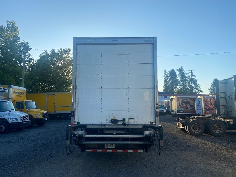 Medium Duty Box Truck-Light and Medium Duty Trucks-International-2019-4300-Surrey-BC-245,369\n\t\tkm-$ 63,750 - Image 7