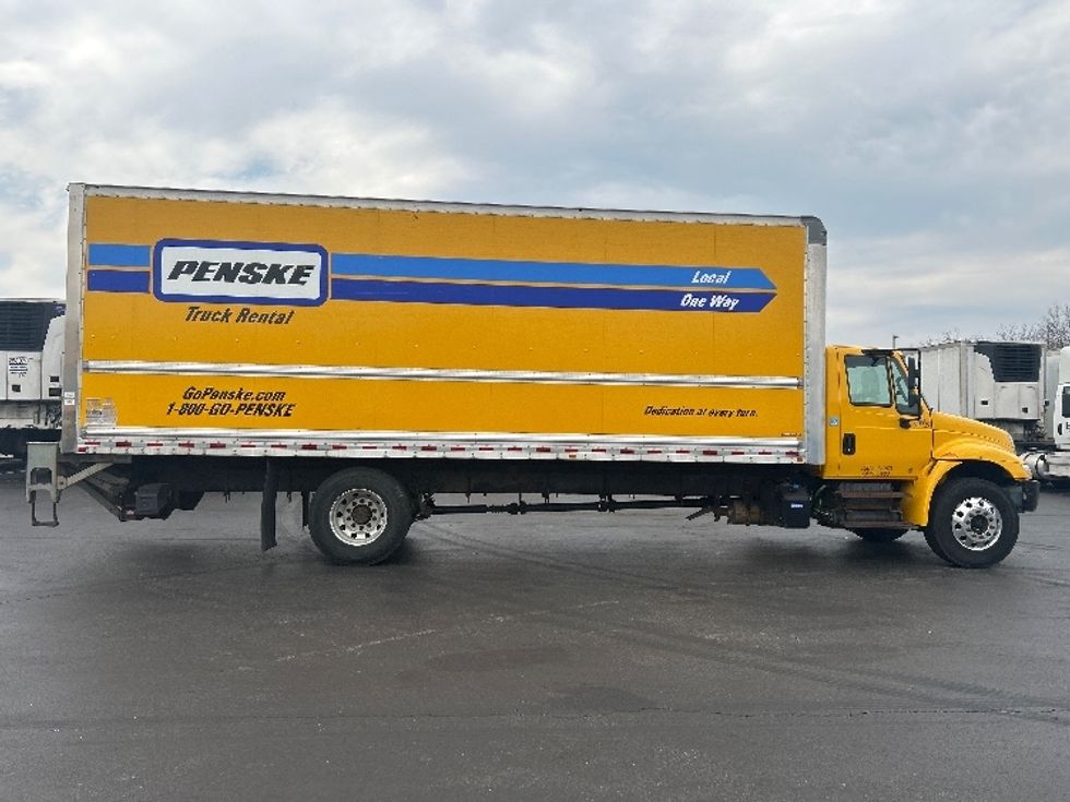 2019 International MA025 DuraStar 4300 photo 12